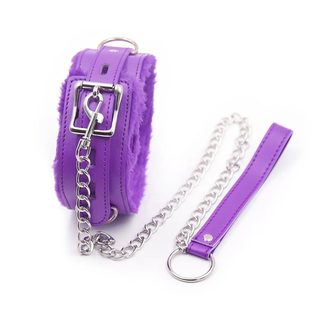 Collar Felpa con Cadena Morado