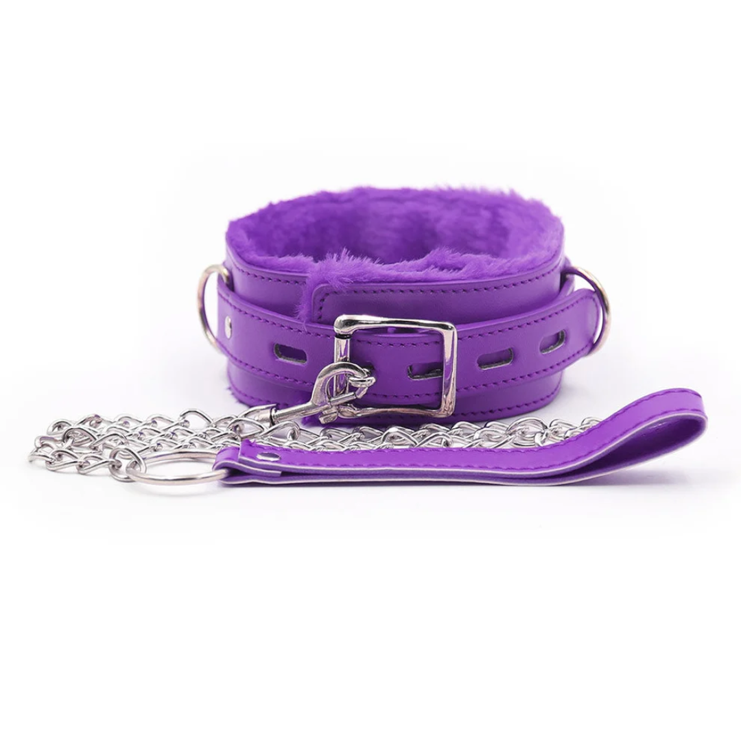Collar Felpa con Cadena Morado